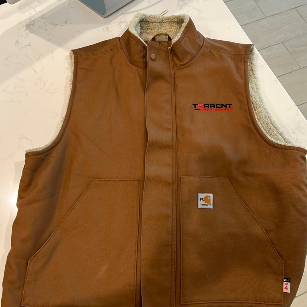 Never worn FR XL fleece vest